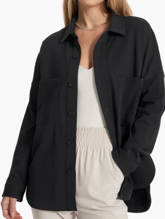 Vuori Tops - Vuori Mackenzie Shirt Jacket Shacket
Heather Black XS/S Oversized EUC
